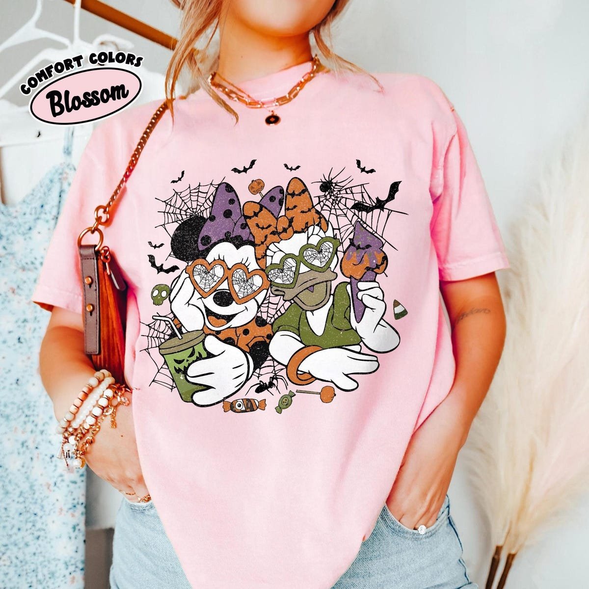 Retro Minnie Daisy Halloween Shirt Besties Trip Disney T-Shirt 2025