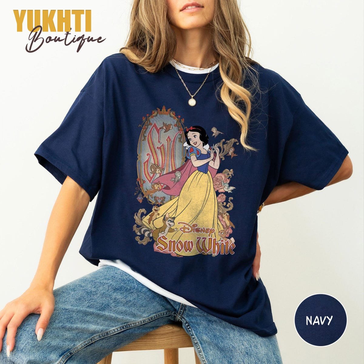 Vintage Disney Princess Snow White Shirt - Perfect for Disneyland Trips